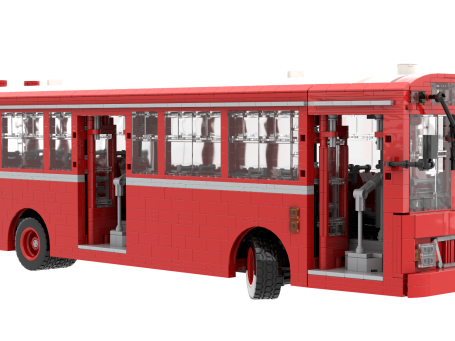 Autobús rojo clásico con puertas abiertas y detalles exteriores visibles.